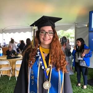 Meet your Posher, Alyssa